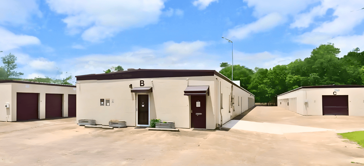 storage facility Gautier